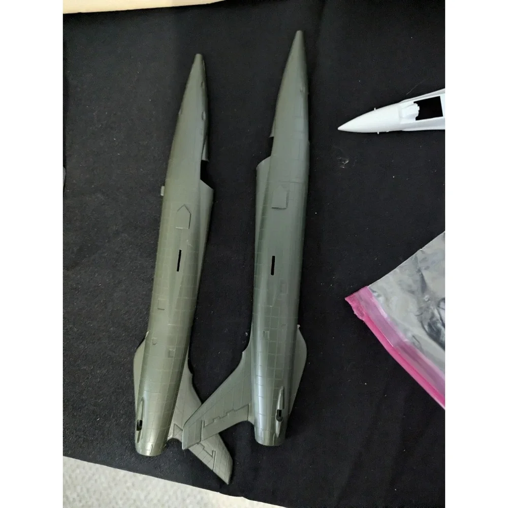 3 VTG Model Airplane kits 1:72 Thunderbird Mcdonnell Douglas hornet thunderchief